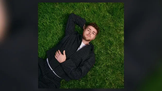 Alex Warren's album 'You'll Be Alright, Kid' (Atlantic Records)