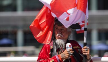 Liquor store strike coincides with sluggish month for alcohol sales in Canada - CTV News