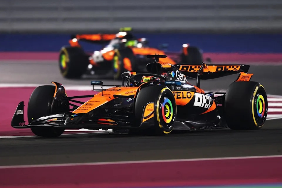 Lando Norris, McLaren, Oscar Piastri, McLaren