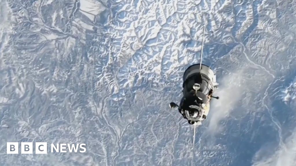 Nasa astronaut and cosmonauts begin voyage back to Earth
