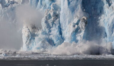 Antarctica on brink of collapse as hundreds of earthquakes recorded at 'Doomsday' glacier | World | News