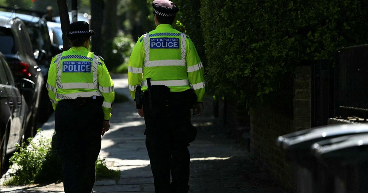 Man Jailed in U.K. for Sending Hundreds of Antisemitic Texts to Jewish Lawmaker - Haaretz