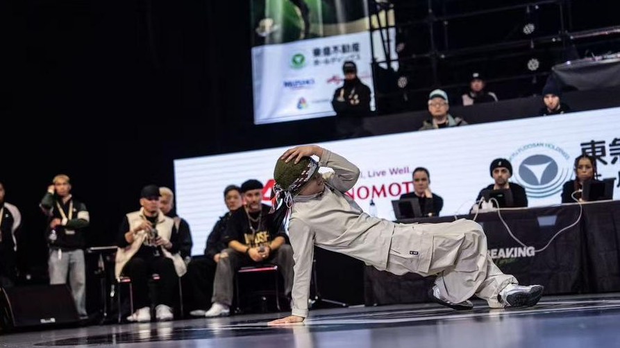 Teen sensation Guo wins China's first World Breaking Championship title