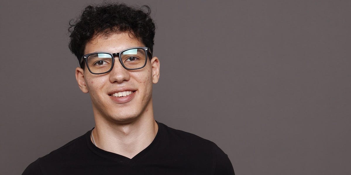 I Built an AI Startup While Still in University — It Gets Lonely