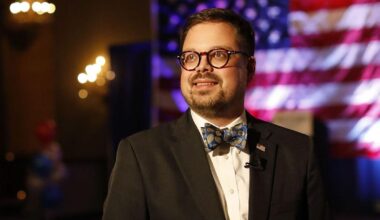 Alan Pergament: After a seven-year 'sabbatical' teaching, Steve Cichon returns to local radio - Buffalo News