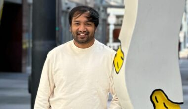 Googler Read 11 Books in 2.5 Year up-Skilling Journey to Land AI Job