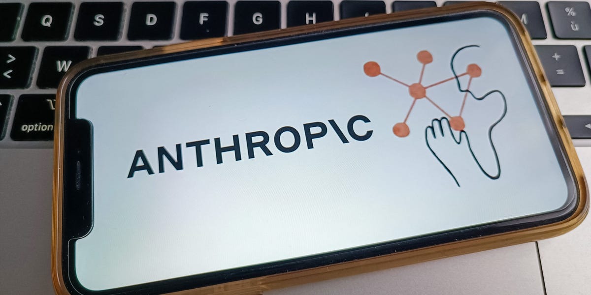 Anthropic's Resident Philosopher Shares Tips for AI Prompting