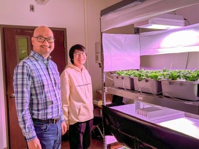 U of I's New Controlled Environment Research Facility Advances Indoor Farming with Stakeholder Input