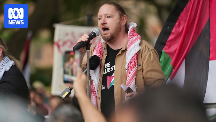 Activist groups flag constitutional challenge to proposed NSW protest restrictions