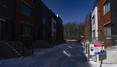 November home sales down almost 11% annually as market hits 'holding pattern': CREA