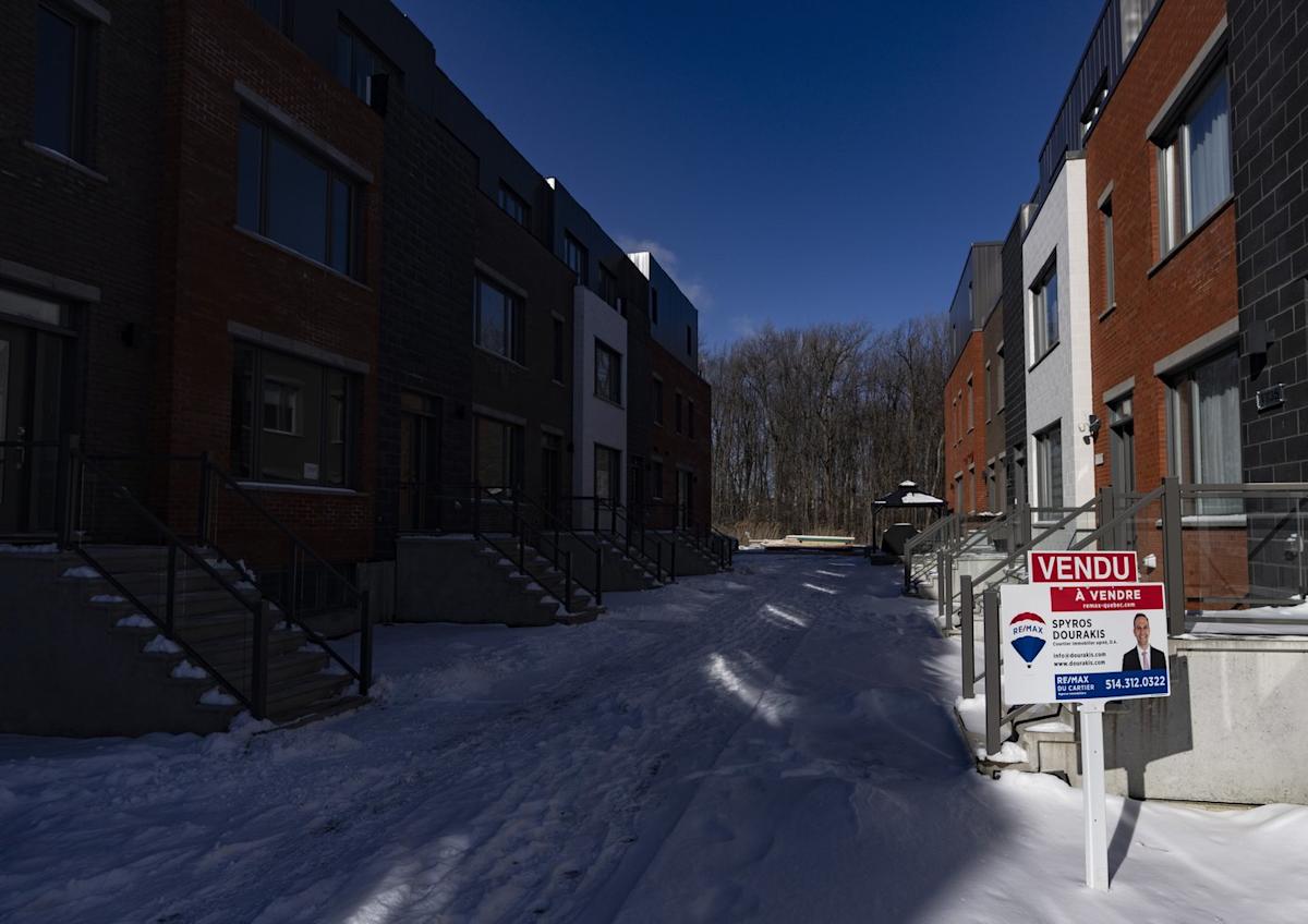 November home sales down almost 11% annually as market hits 'holding pattern': CREA