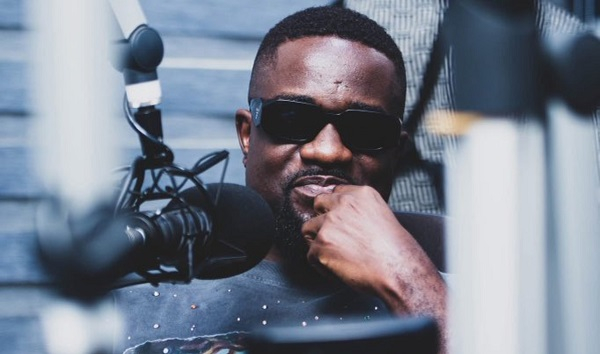 How my elder sister played an important role in my music career – Sarkodie shares