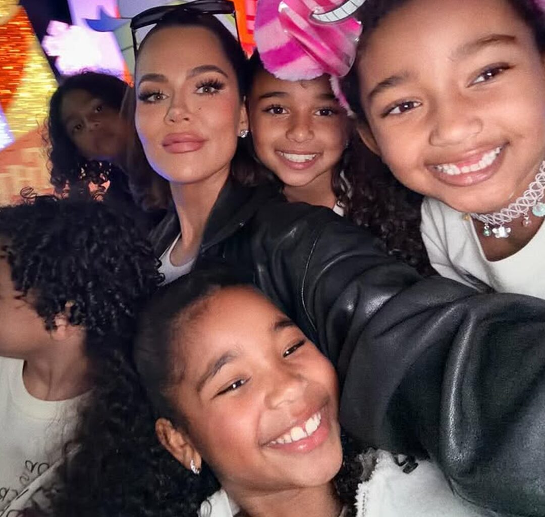 Kardashian-Jenners Christmas 2025, Christmas Eve Party