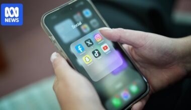 High Court agrees to hear teenagers' challenge to under 16s social media ban