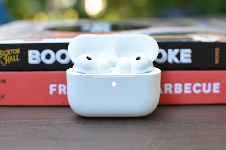Apple's AirPods Pro 3 drop to $230 on Amazon