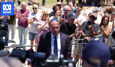 Frydenberg calls for antisemitism royal commission after Bondi attack