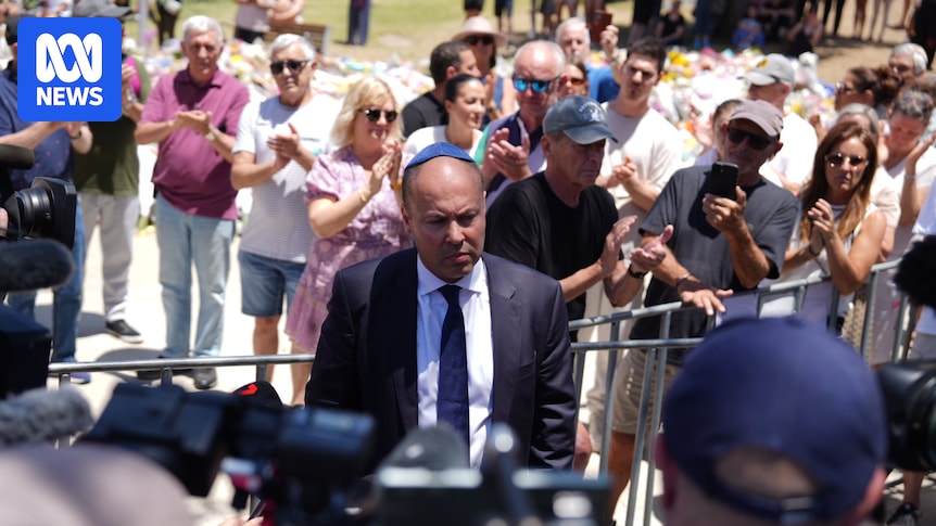 Frydenberg calls for antisemitism royal commission after Bondi attack