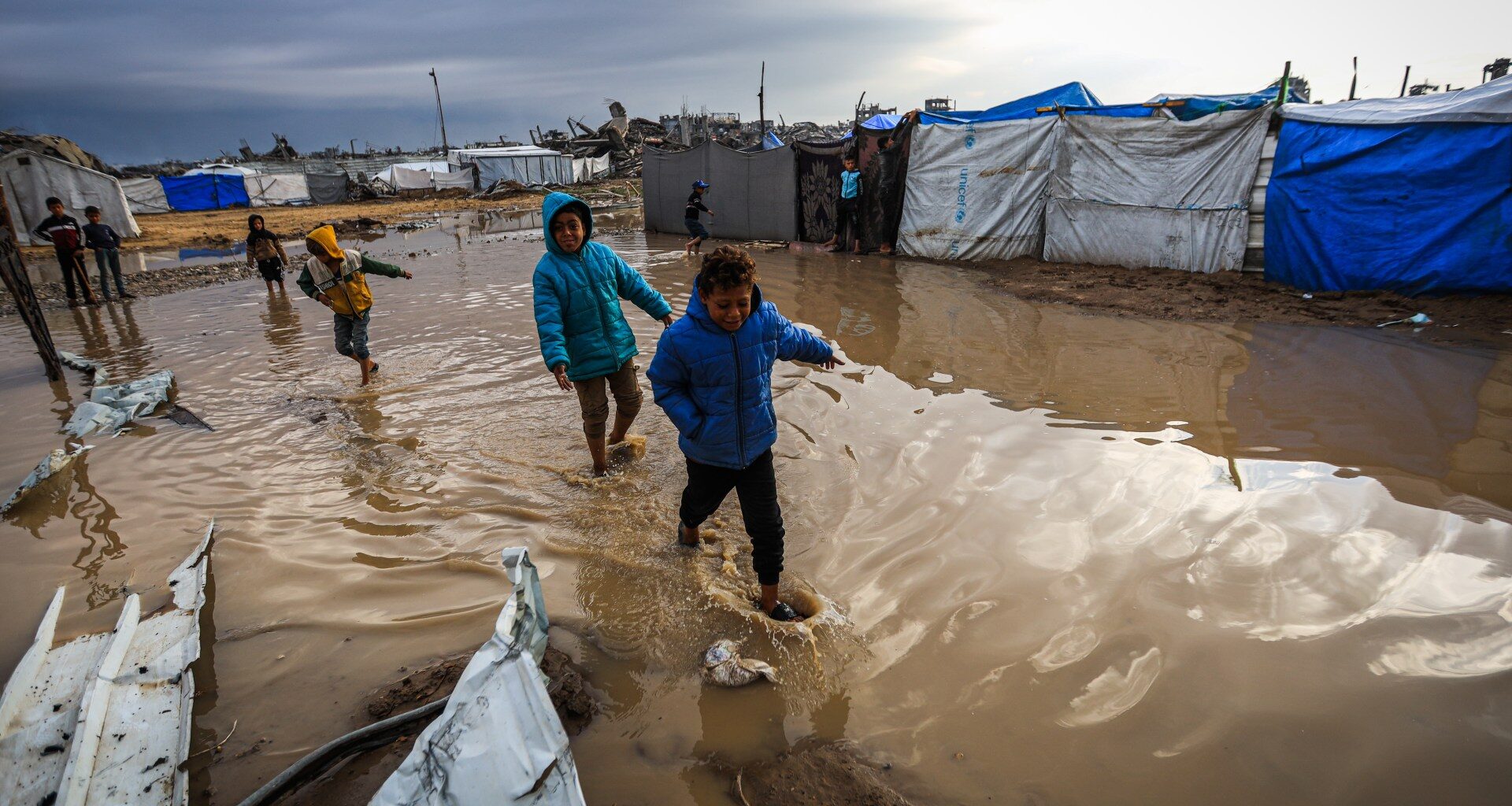 Heavy rains flood tents sheltering the displaced, heaping misery on Gaza | Israel-Palestine conflict News