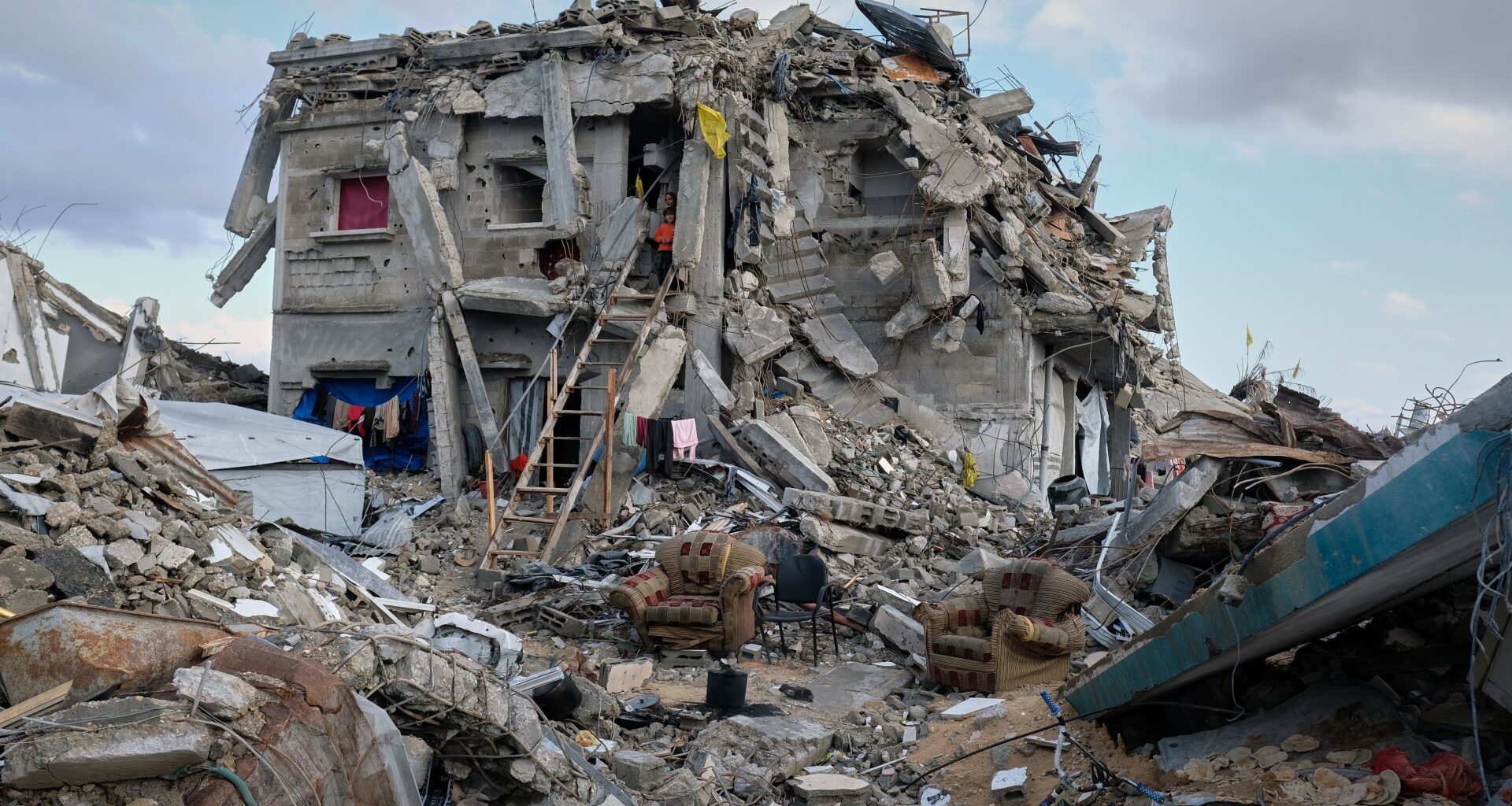 Gaza buildings bombed by Israel become refuge for Palestinians | Gaza News