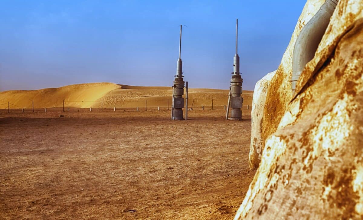 Astronomers Find Tatooine Like Planet With A 300 Year Orbit