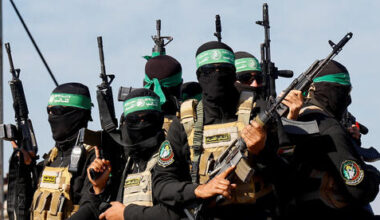 Israel warns Hamas may 'stage' disarmament amid pressure to advance Gaza ceasefire de