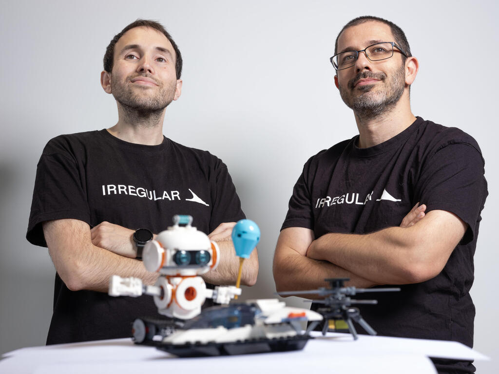 דן להב (משמאל) ועומר נבו