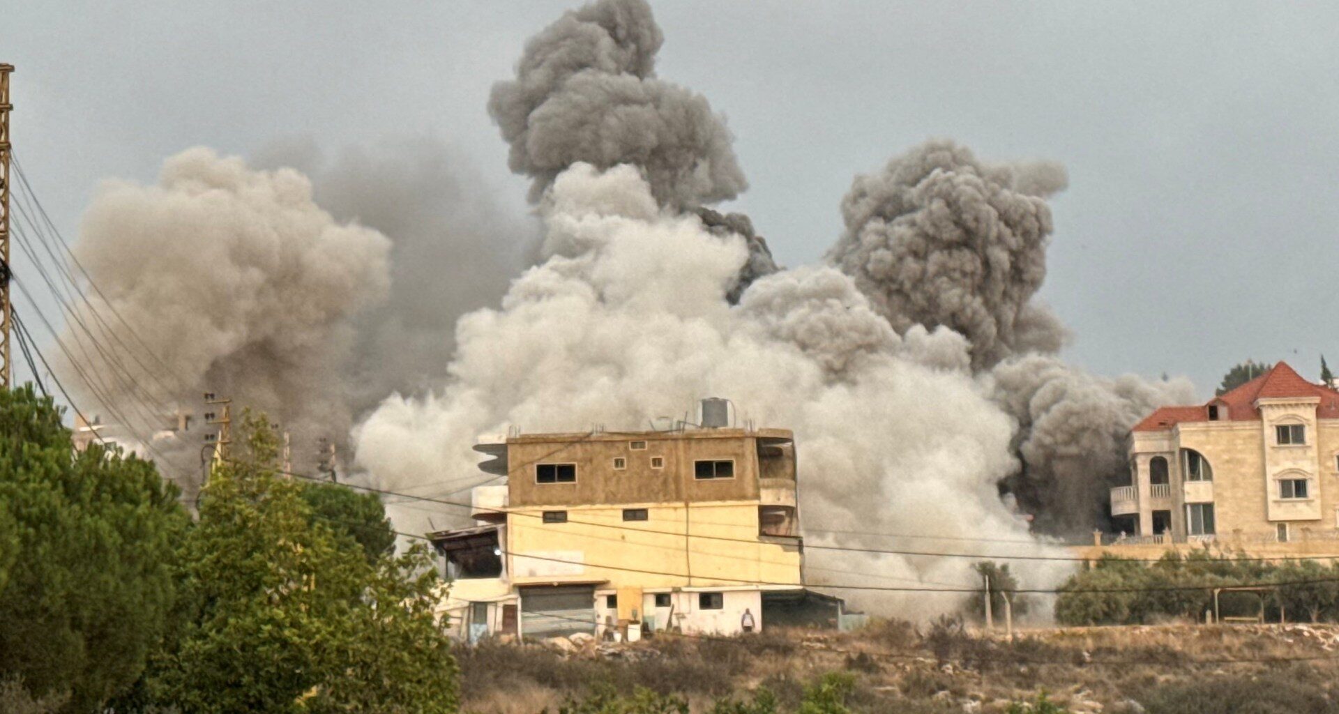 Israel launches new wave of air attacks on Lebanon, straining fragile truce | Israel attacks Lebanon News