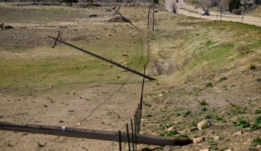 Red flag, high wind warnings in Boulder County amid high fire danger