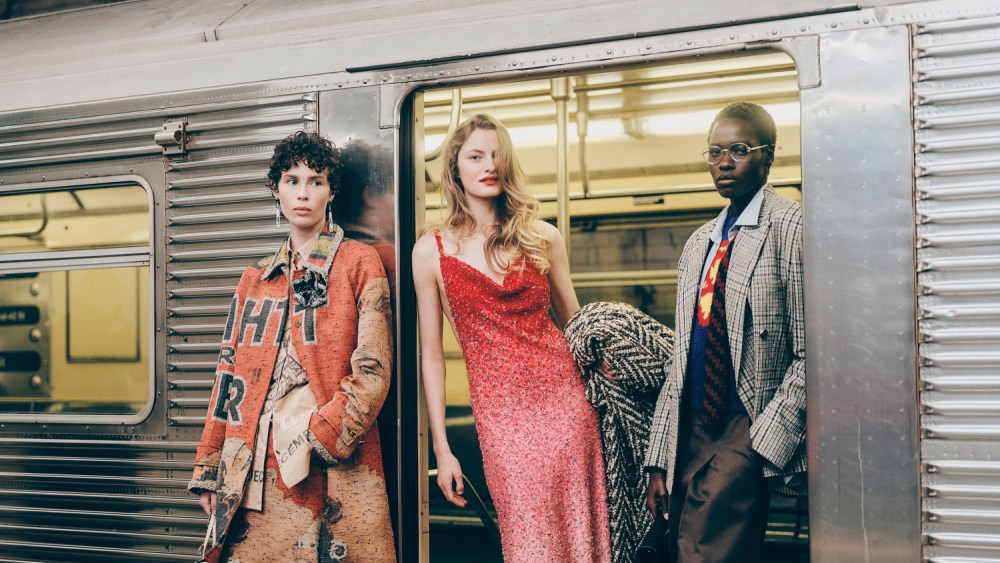 Chanel Métiers d’Art 2025 Ready-to-Wear Runway, Fashion Show & Collection Review