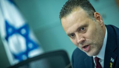 Culture minister threatens to end all state funding for film industry amid awards spat