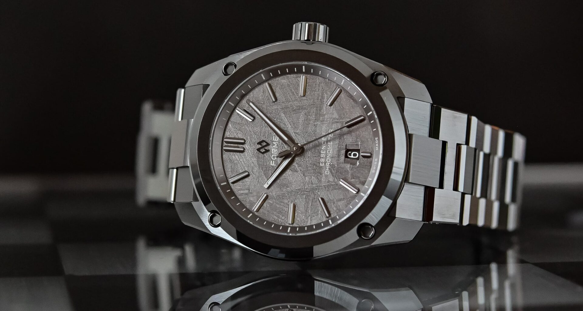 The new Formex Essence Ceramica Dark Matter