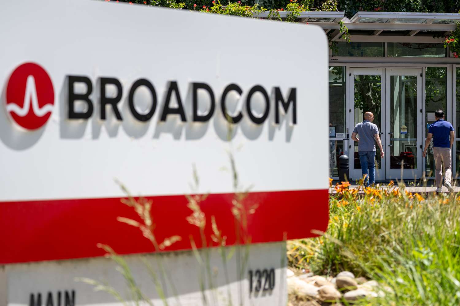 The AI Trade Is Getting Hammered Again Friday, This Time Led by Broadcom