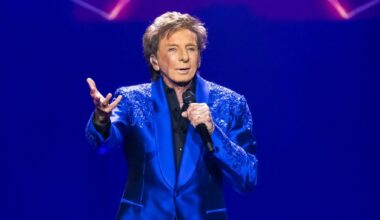 Barry Manilow Says He’s Been Diagnosed With Lung Cancer