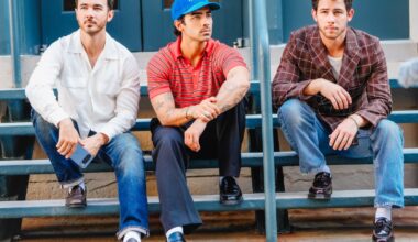 Jonas Brothers Reflect on Teen Stardom, 'Bizarre' Talk of Sex Lives