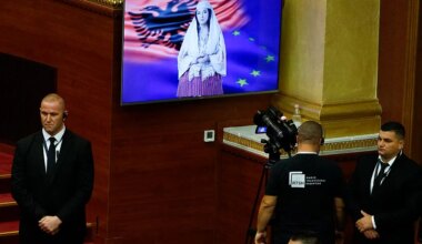 4 of the Strangest AI Moments in 2025