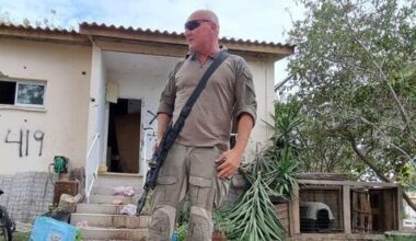 Ex-kibbutz security chief who fought off Hamas on Oct. 7 opens coffee stand near Gaza