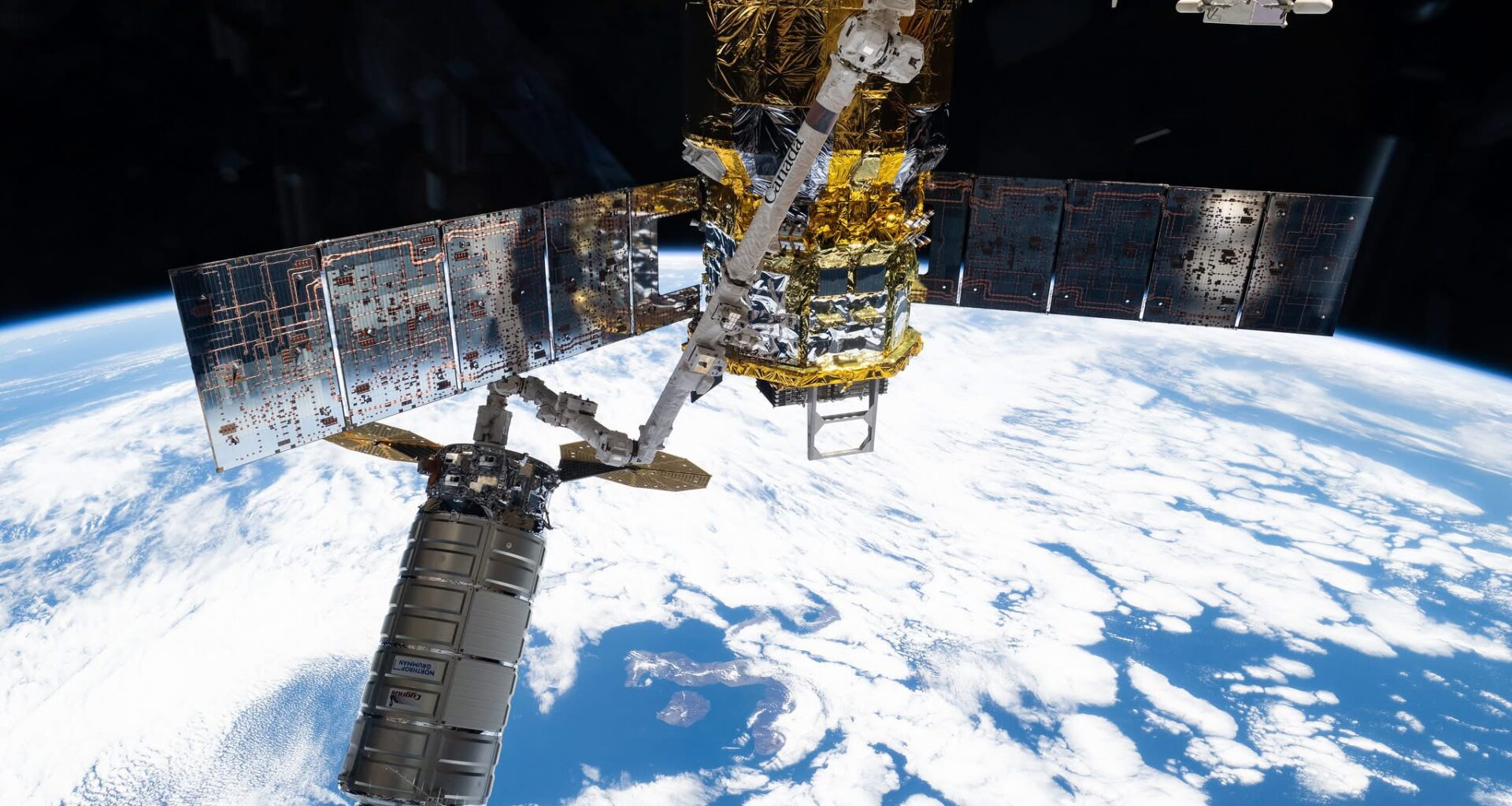 All eight ISS docking ports occupied for the first time, Expedition 74 begins