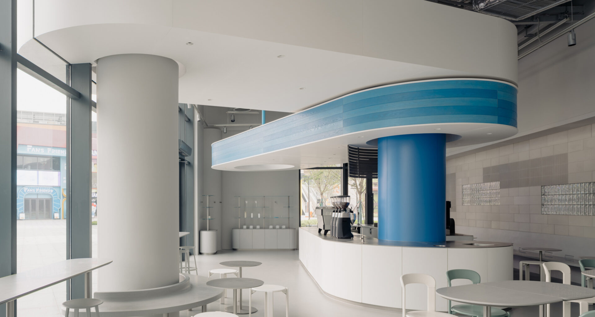 BlueBottle Coffee Legoland / Atelier xy