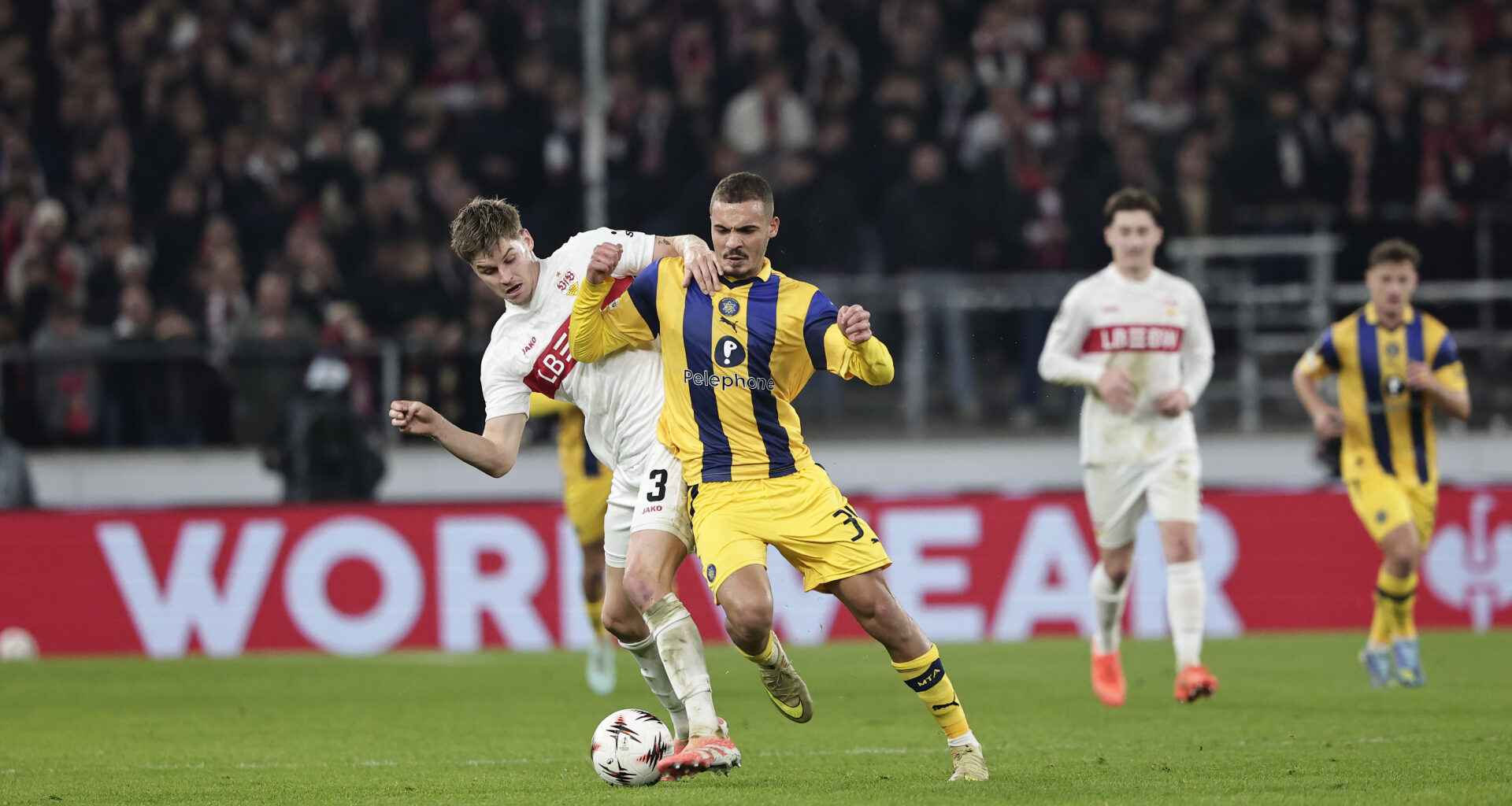 Maccabi beaten 4-1 by Stuttgart