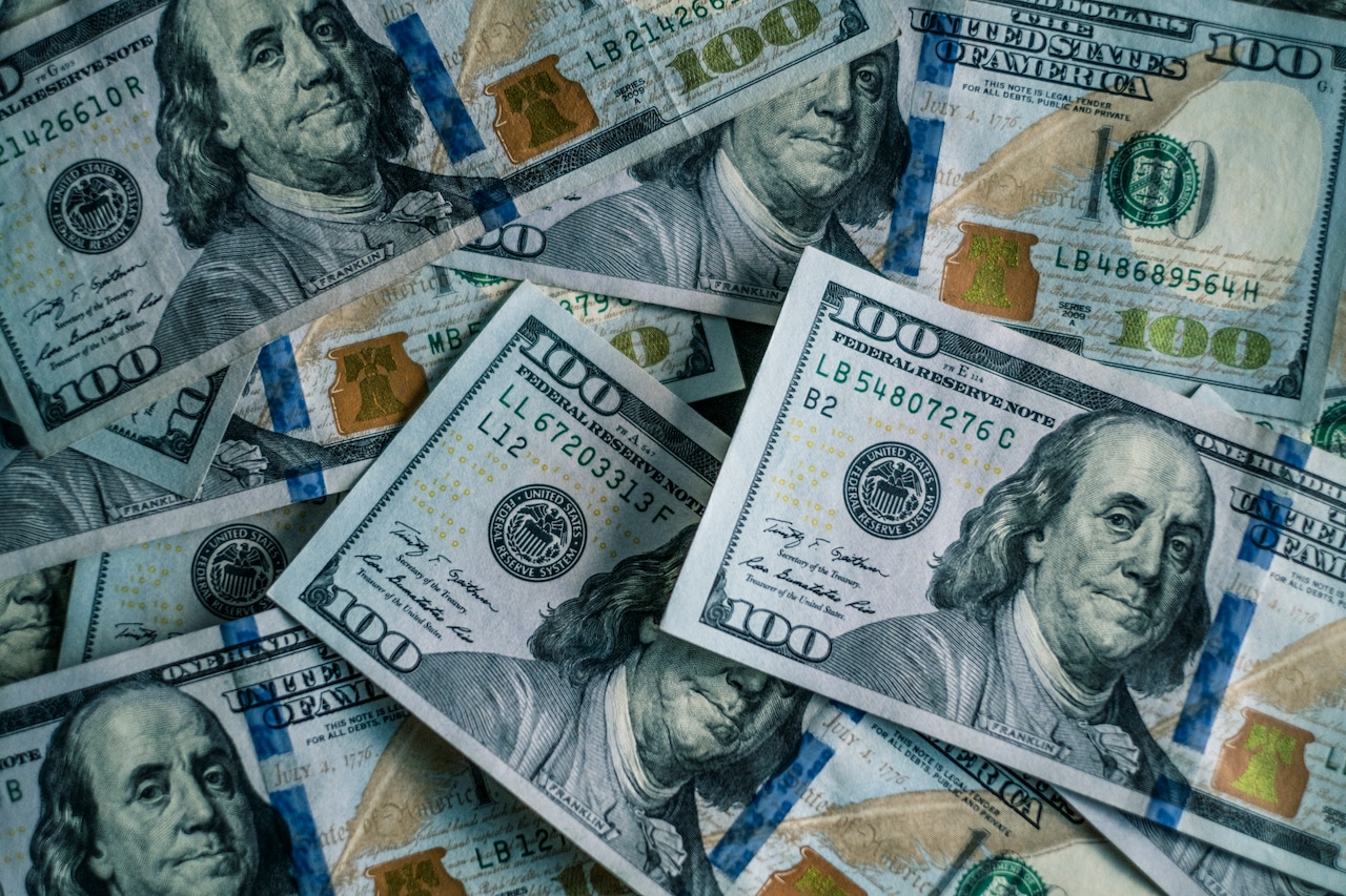 How to set achievable financial goals in 2026: Expert advice