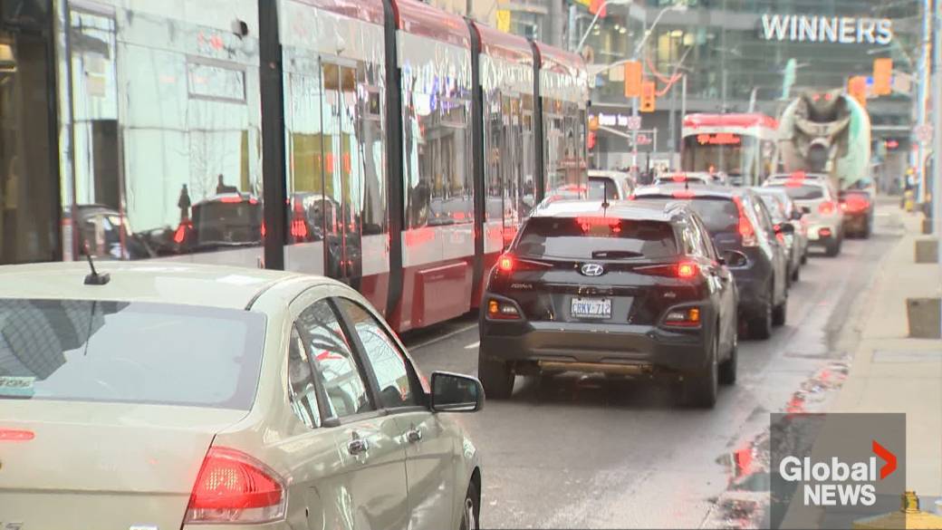 Click to play video: 'Toronto ranks in the top 10 cities in the world for worst traffic congestion'