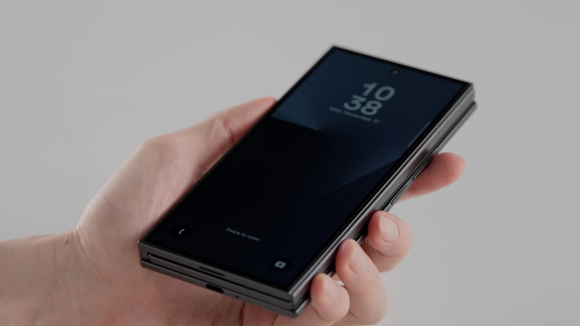 samsung galaxy z trifold fingerprint volume buttons