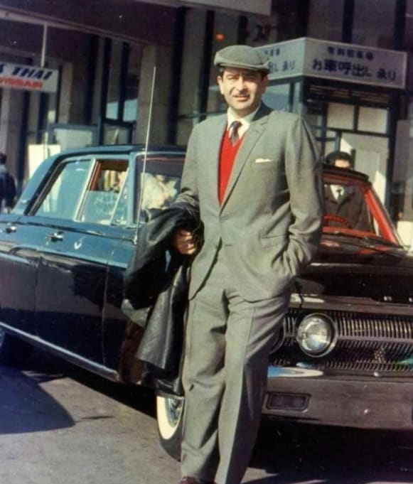 Unknowingly, the team got close to the Line of Control where military presence was strict and checkpoints were routine. Their vehicle was soon stopped and army personnel asked for special permission.