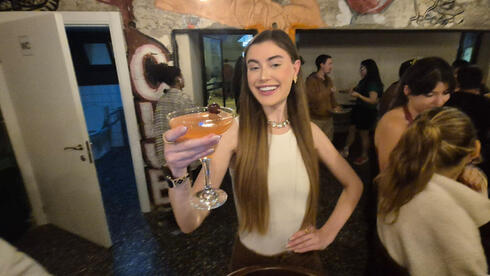 bars, music and hope on the Gaza border