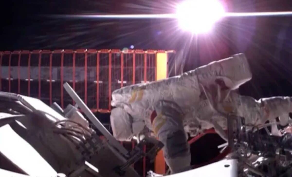 The Shenzhou 20 Spacecraft Will Return To Earth Without A Crew!