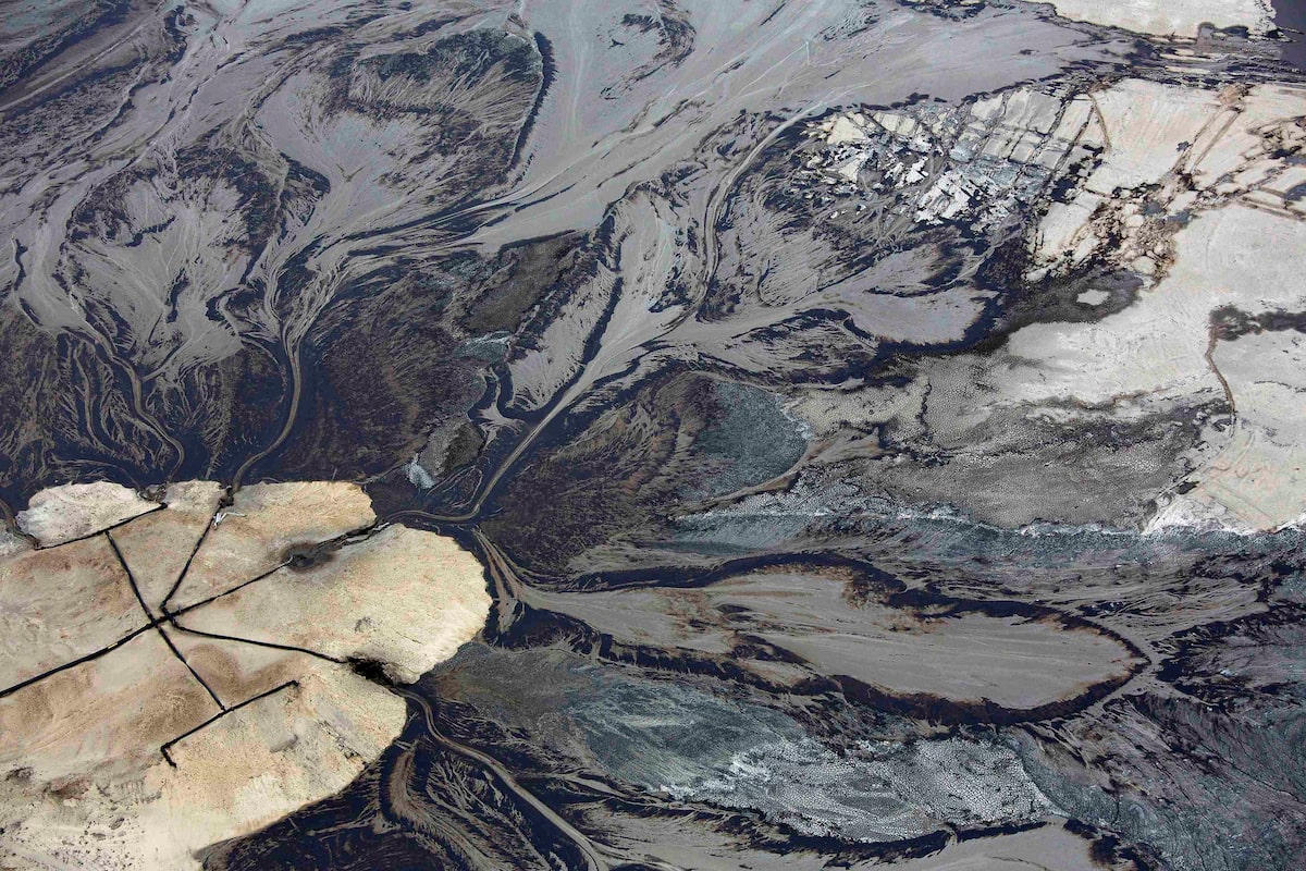 Albertans at risk of paying oil sands reclamation costs, Auditor-General says