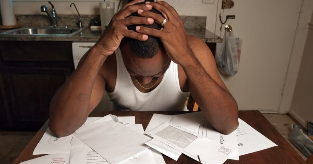 From rent to school fees, these post-holiday bills explain why you should plan around year-end bonuses