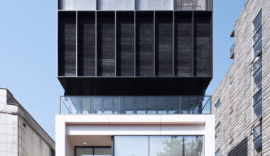 Triplet Code Sinsa Neighborhood Facility / L'EAU design