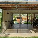 House in Vinhedo / Apiacás Arquitetos - Exterior Photography, Beam