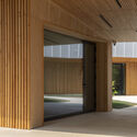 Punto Luce Socio-Educational Center / AOUMM - Image 4 of 13